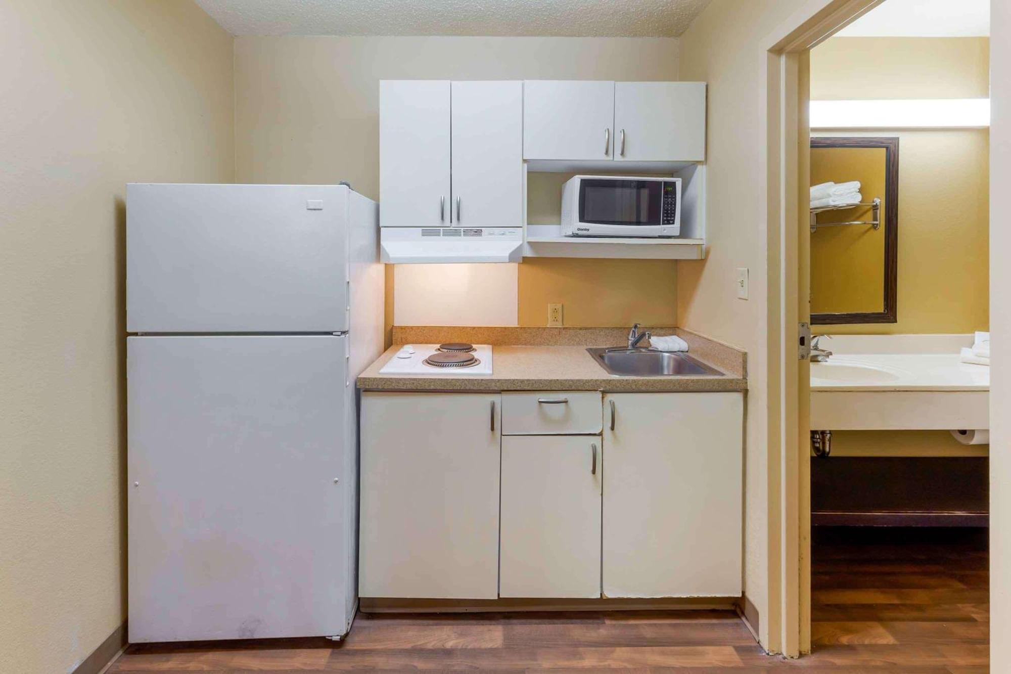 Extended Stay America Select Suites - Durham - University Exterior photo